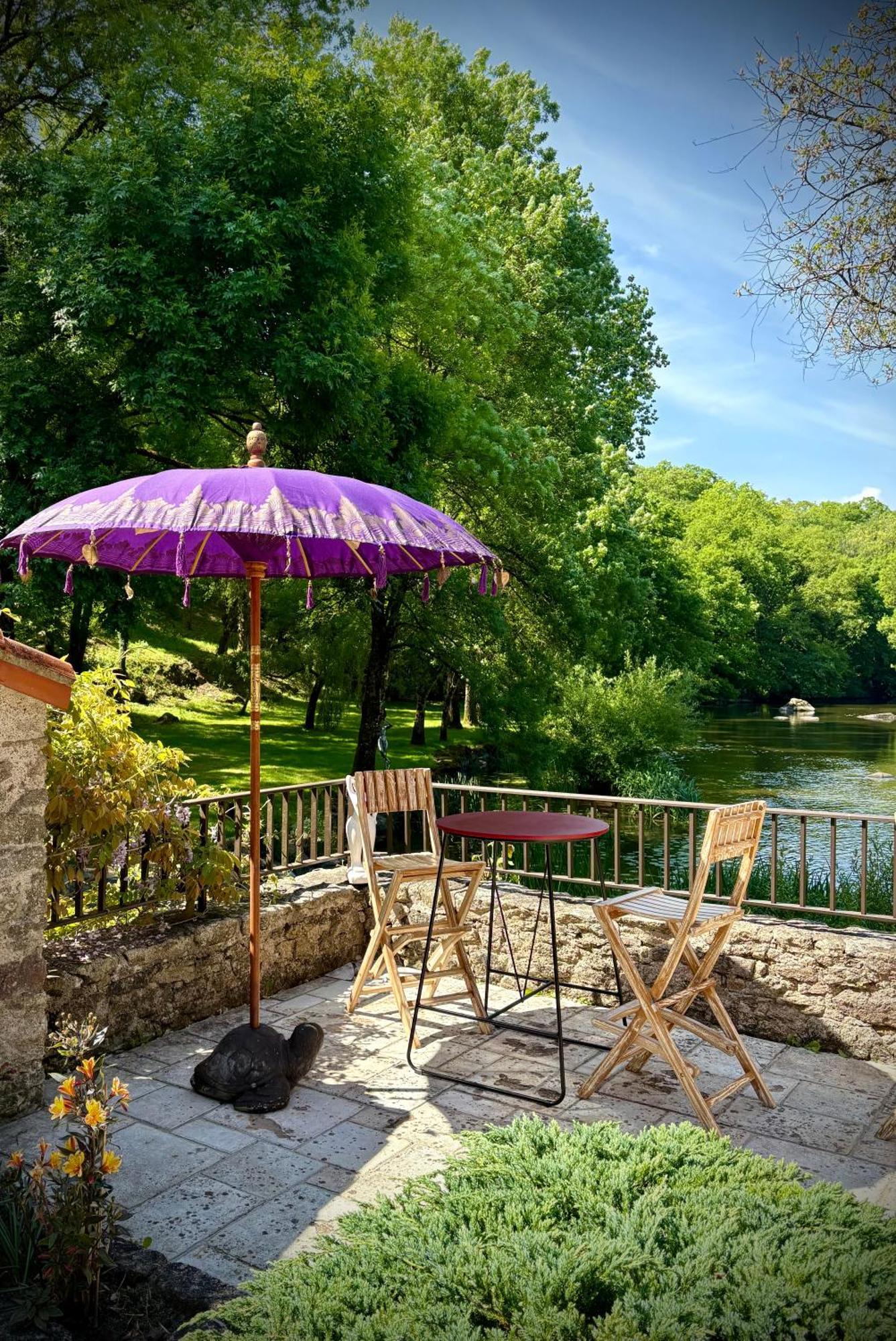 לינה וארוחת בוקר Chanverrie Le Moulin Du Guy, Proche Du Puy Dufou מראה חיצוני תמונה